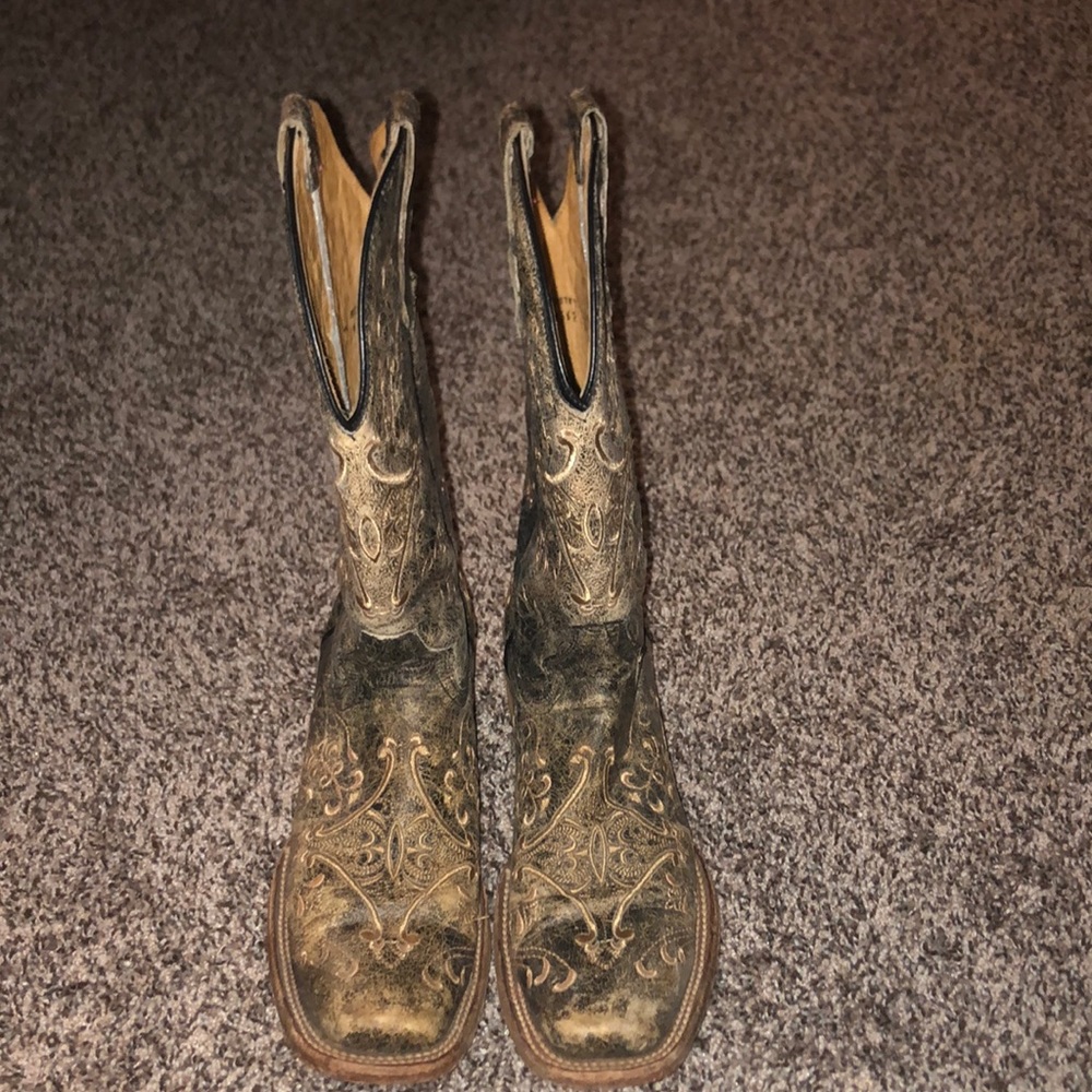 Circle G Diamond Embroidered Cowgirl Boots
